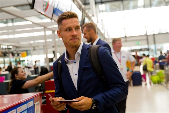Fotbalisté odletěli do Bruselu. Věří, že rozhodnou zkušenosti s pohárovými zápasy