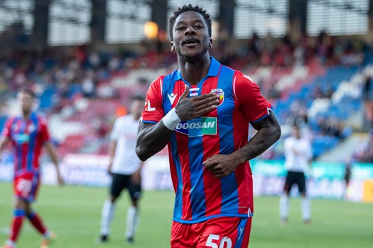 Dominance, sedm gólů, hattrick Čermáka. Fotbalisté Plzně smetli Teplice