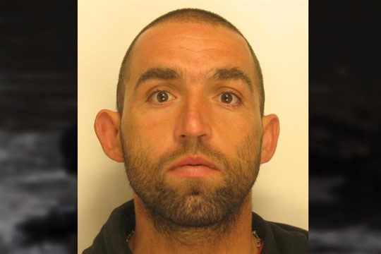 Policisté už ví, kdo je mrtvý muž z řeky bez hlavy a genitálií! Shání se svědci, kteří ho potkali!