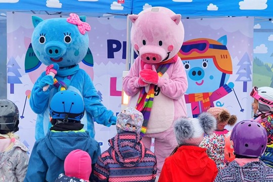 Prasátka Pigy a Lily zakončila své zimní putování na Špičáku v Železné Rudě