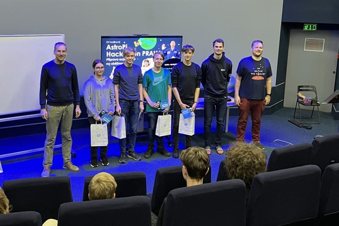 Projekt plzeňských středoškoláků testuje Mezinárodní vesmírná stanice!