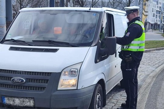 Řidiči hazardují se životem. Nejčastějším přestupkem při kontrolách bylo nepoužití bezpečnostních pásů!
