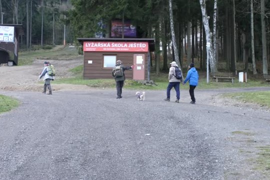Skiareál Ještěd láká na turistiku i adrenalinové sporty