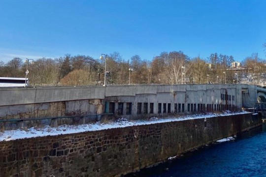 Ostrovský most v Karlových Varech je zavřený