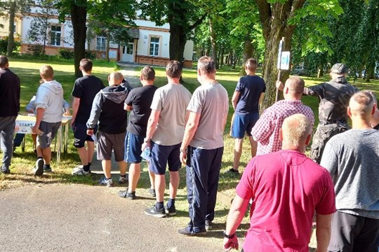 Pacienti dobřanské nemocnice pomáhají v rámci terapie s přípravou akcí pro ostatní