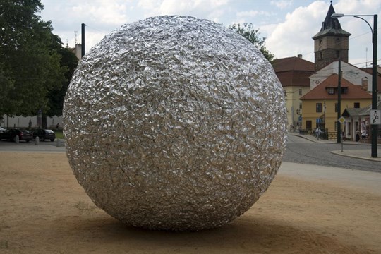 Kulička U Zvonu přitahuje problémové osoby. Strážníky zaměstnala dvojice opilých mladíků