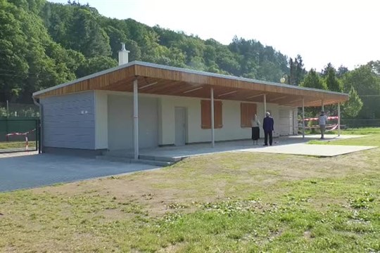 Hasičské cvičiště v Železném Brodě má nový kabát