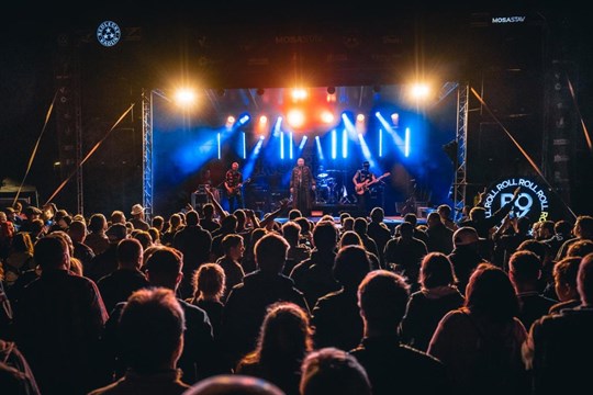 Na pláži u rybníka v Nové Roli se uskuteční 15. ročník festivalu Rock iN Roll