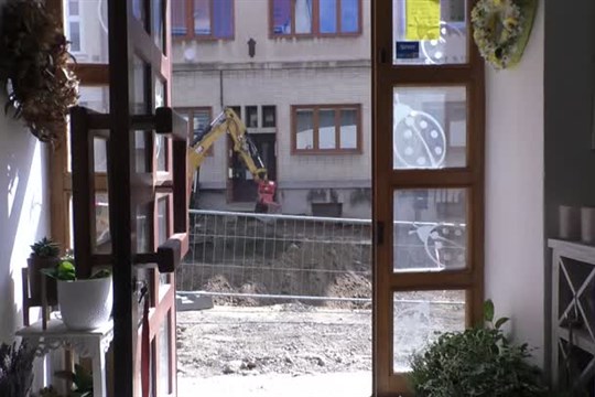 Uzavírka v Turnově tvrdě dopadá na prodejce
