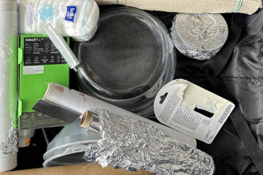 Velký zátah kriminalistů na Plzeňsku. Odhalili varnu pervitinu i dealery!