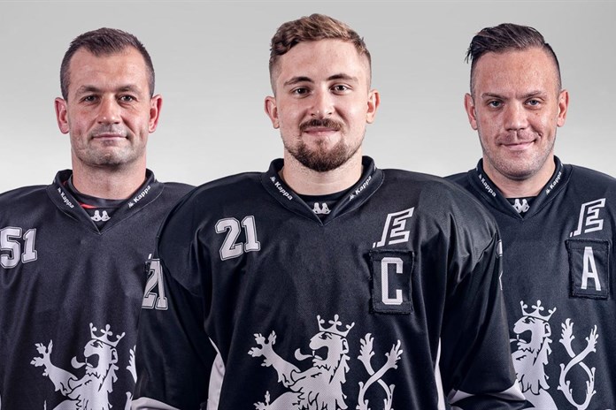 Energii Karlovy Vary i nadále povede kapitán Černoch, stejní zůstávají i asistenti
