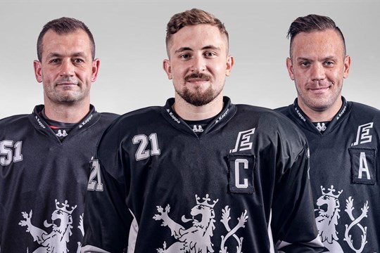 Energii Karlovy Vary i nadále povede kapitán Černoch, stejní zůstávají i asistenti