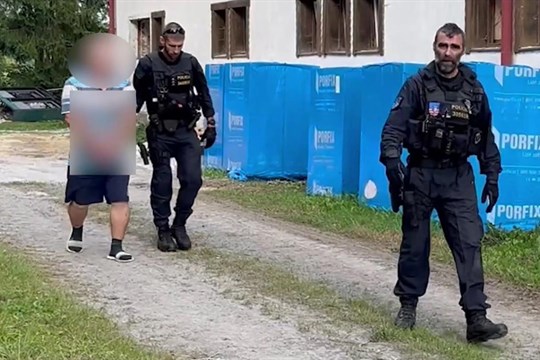 Pokus o vraždu manželky na Chebsku! Muži hrozí až osmnáctileté vězení