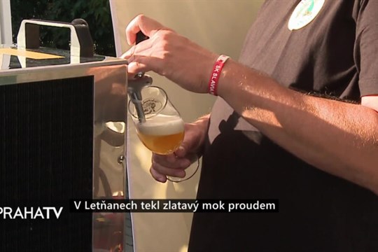 V Letňanech tekl zlatavý mok proudem