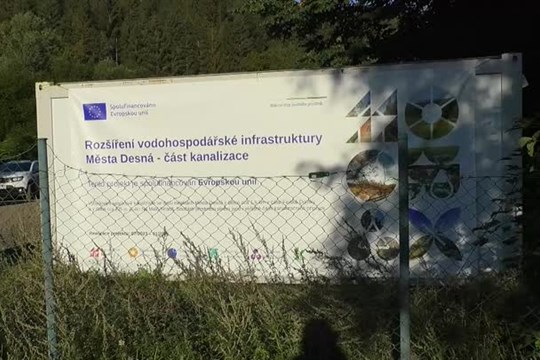 Výstavba kanalizace a vodovodu v Desné pokračuje