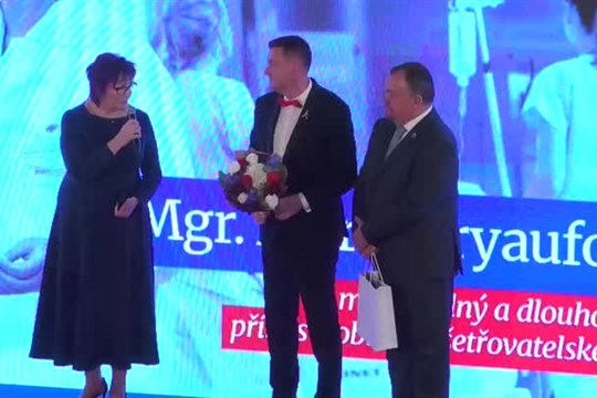Pocty hejtmana vysílala naše televize živě
