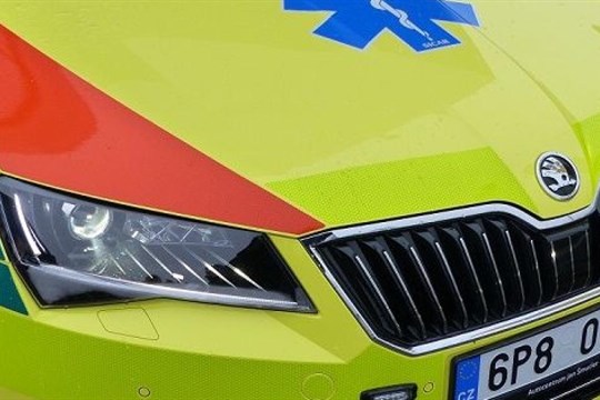 Aktualizováno: Nehodu dvou na dálnici ve směru z Plzně na Prahu nepřežila řidička!