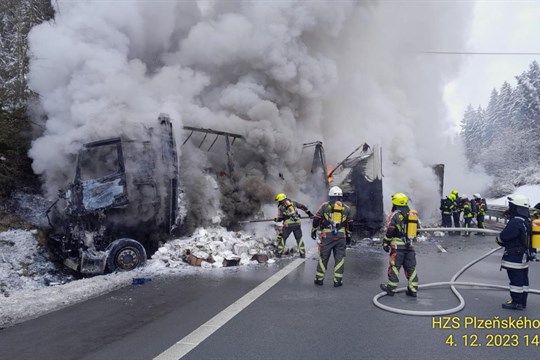 Řidičům slouží nový průtah Kolincem na silnici z Klatov na Sušici