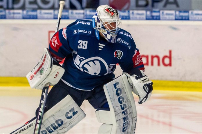 Aktualizováno: Plzeň přichází o brankářskou oporu. Pavlát míří výměnou za Kloučka do Pardubic, Hrabík jde do Sparty