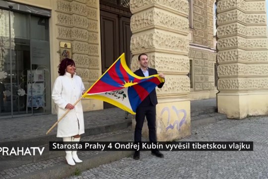 Starosta Prahy 4 Ondřej Kubín vyvěsil tibetskou vlajku