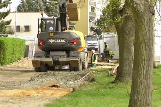 Hrádek rekonstruuje Grabštejnskou ulici