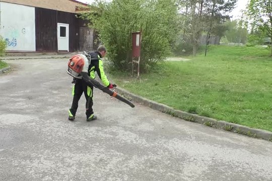 Novému Boru chybí lidé na úklid města