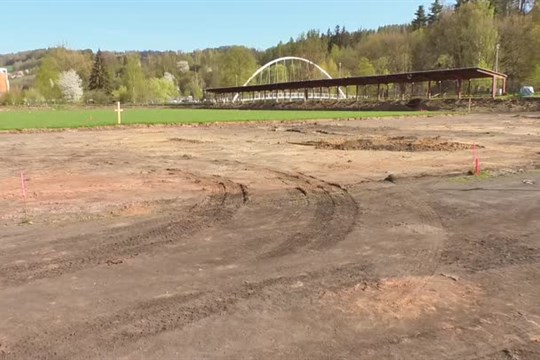 Semilský atletický stadion prochází proměnou