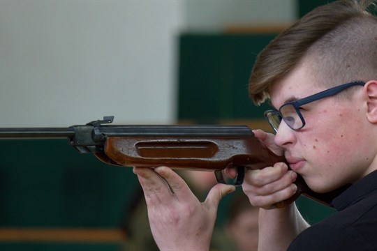 Studenti z Uherského Brodu vystříleli zlato ve vzduchovkové lize středních škol  