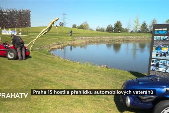Praha 15 hostila přehlídku automobilových veteránů
