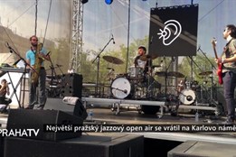 Největší pražský jazzový open air se vrátil na Karlovo náměstí