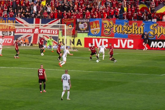 Slovácko podlehlo Spartě, šance na bod utnul v závěru Krejčí z penalty 
