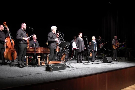 Hodonín si užil společný koncert kapel Javory Beat a Hradišťan