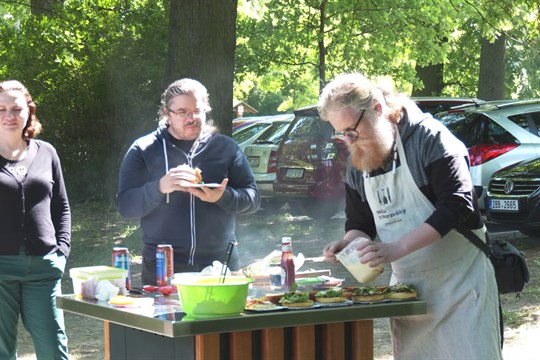 Na grilovačku už nepotřebujete zahradu ani gril