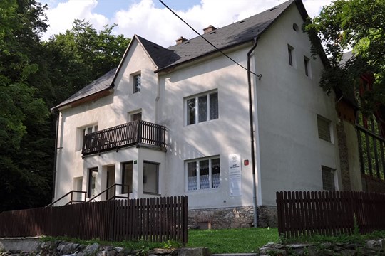 Sbírka pomůže na opravu Domu setkání v Travné. Příspět může kdokoliv