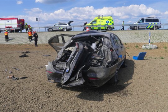 V Bochoři s opilým řidičem auto letělo přes střechu