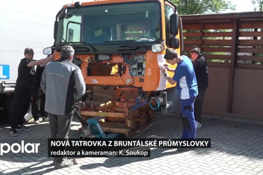 Studenti bruntálské průmyslovky postavili nejnovější Tatrovku, bude sloužit při zimní údržbě v okrese Bruntál