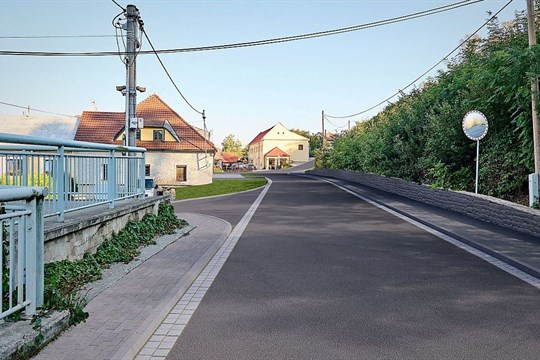 Úplná uzavírka a objížďka přes Kvítkovice. V Malenovicích začala rekonstrukce Švermovy ulice