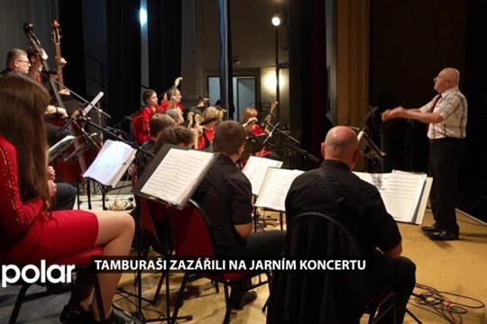 Tamburaši zazářili na jarním koncertu v Dělnickém domě