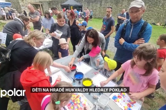 Děti na hradě Hukvaldy hledaly poklad