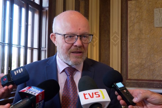 Ministr zdravotnictví Vlastimil Válek měl pro Uherskohradišťskou nemocnici jen slova chvály