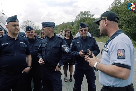 Jeseničtí policisté si procvičovali pronásledování pachatelů přes státní hranice
