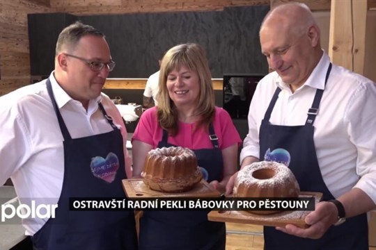 Primátor Ostravy pekl s náměstky bábovky. Akce "Dík náhradním rodinám" se koná po celé zemi