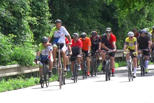 Druhému ročníku cyklotour Josefa Zimovčáka přálo počasí
