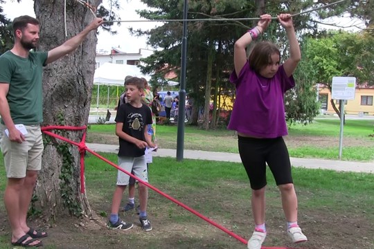 Během dětského dne ve Veselí zahájil provoz park na náměstí 24. dubna