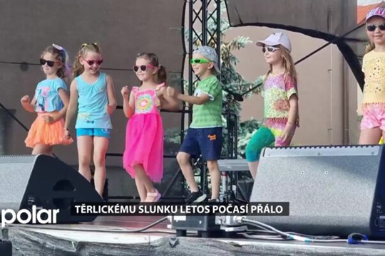 Těrlickému slunku letos počasí přálo, lidé se bavili až do noci