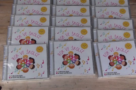 Veselská mateřská škola pokřtila společné CD