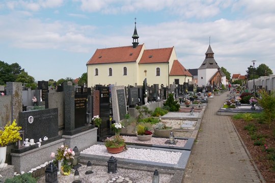 Staroměstský hřbitov po úpravách navýší kapacitu