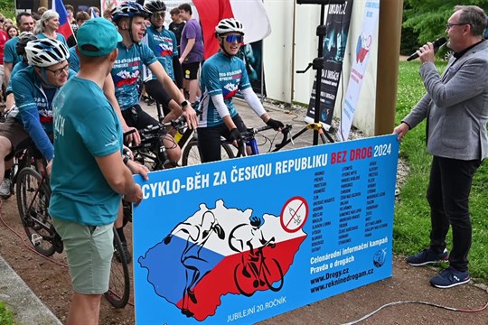 Cykloběh proti drogám letos odstartoval v Hranicích