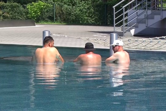 Sezona se na letním koupališti v Hodoníně rozjíždí pozvolna