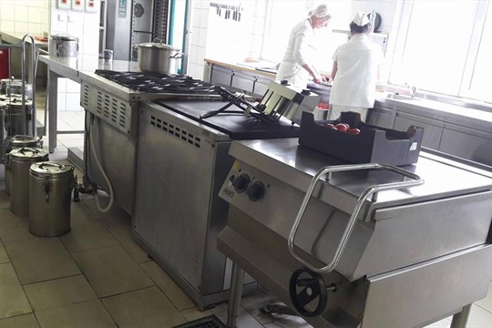 Základní školy ve Šternberku budou mít nové učebny, opraví se i školní jídelna